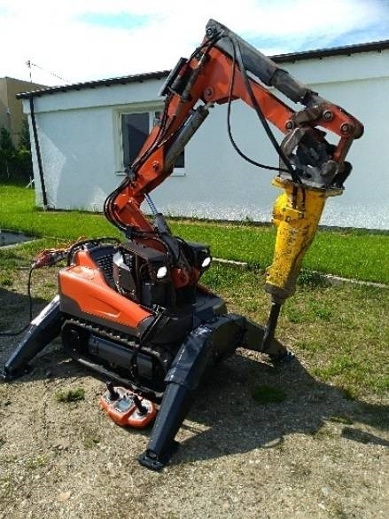 Husqvarna DXR140 - Мини-экскаватор: фото 2 Husqvarna DXR140 - Мини-экскаватор: фото 2