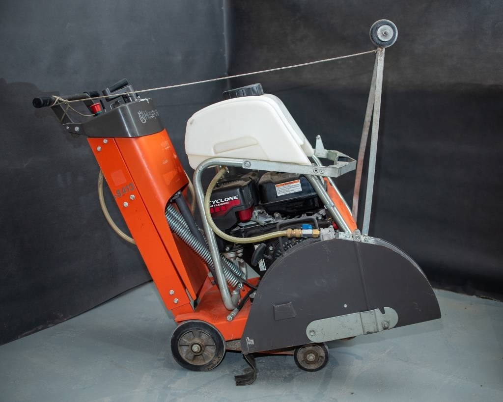 Husqvarna FS413 - Асфальтоукладочная техника: фото 4 Husqvarna FS413 - Асфальтоукладочная техника: фото 4