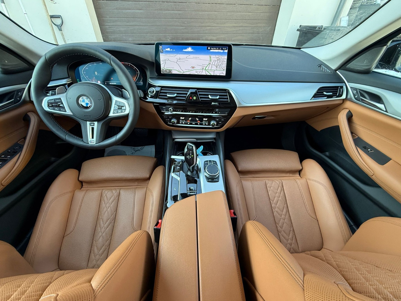 BMW 520D MILDHYBRID - Седан: фото 5 BMW 520D MILDHYBRID - Седан: фото 5