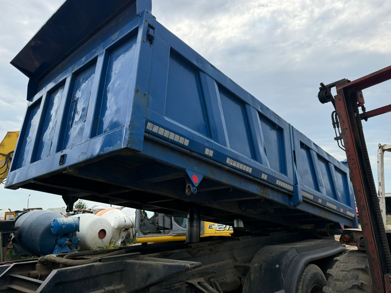 MEILLER TIPPING BUCKET - Кузов для самосвала: фото 4 MEILLER TIPPING BUCKET - Кузов для самосвала: фото 4