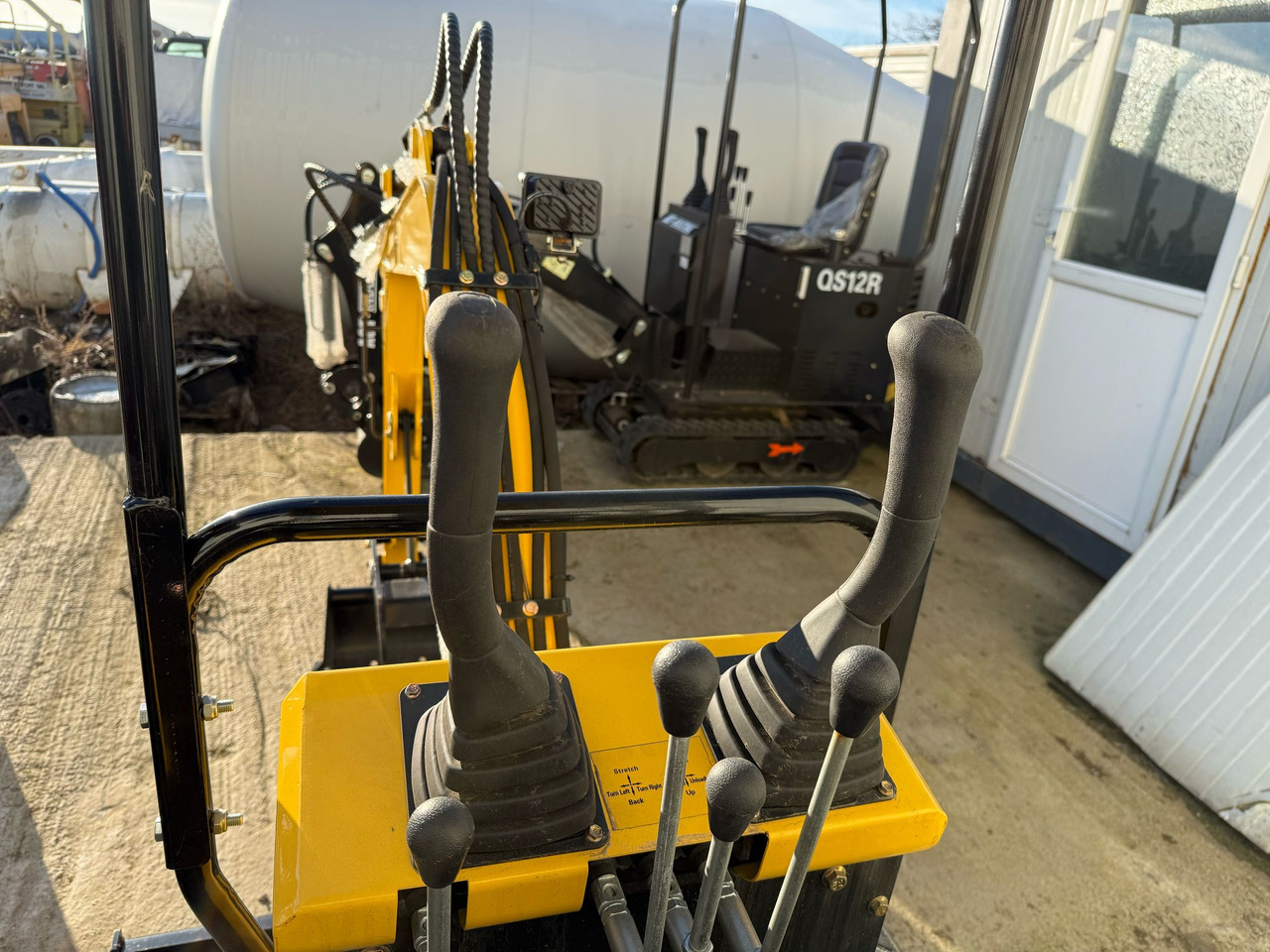 MINIEXCAVATOR JPC H10 - Мини-экскаватор: фото 3 MINIEXCAVATOR JPC H10 - Мини-экскаватор: фото 3