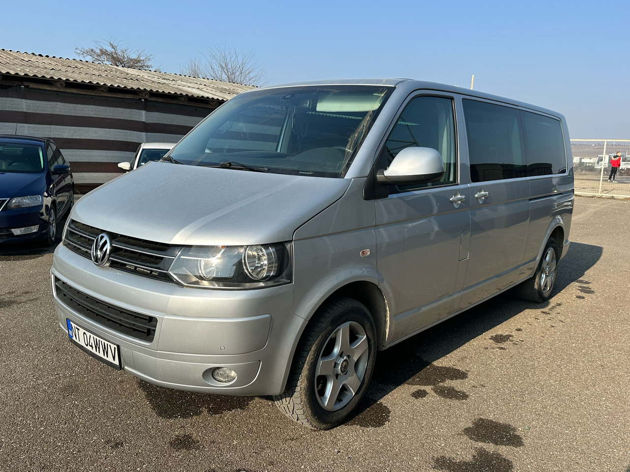 VOLKSWAGEN MULTIVAN - Микроавтобус, Пассажирский фургон: фото 1 VOLKSWAGEN MULTIVAN - Микроавтобус, Пассажирский фургон: фото 1