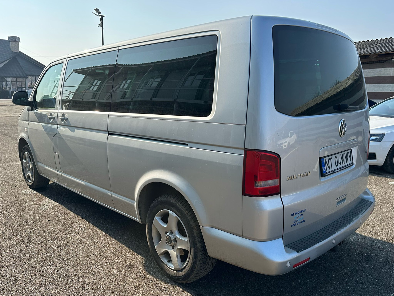 VOLKSWAGEN MULTIVAN - Микроавтобус, Пассажирский фургон: фото 4 VOLKSWAGEN MULTIVAN - Микроавтобус, Пассажирский фургон: фото 4