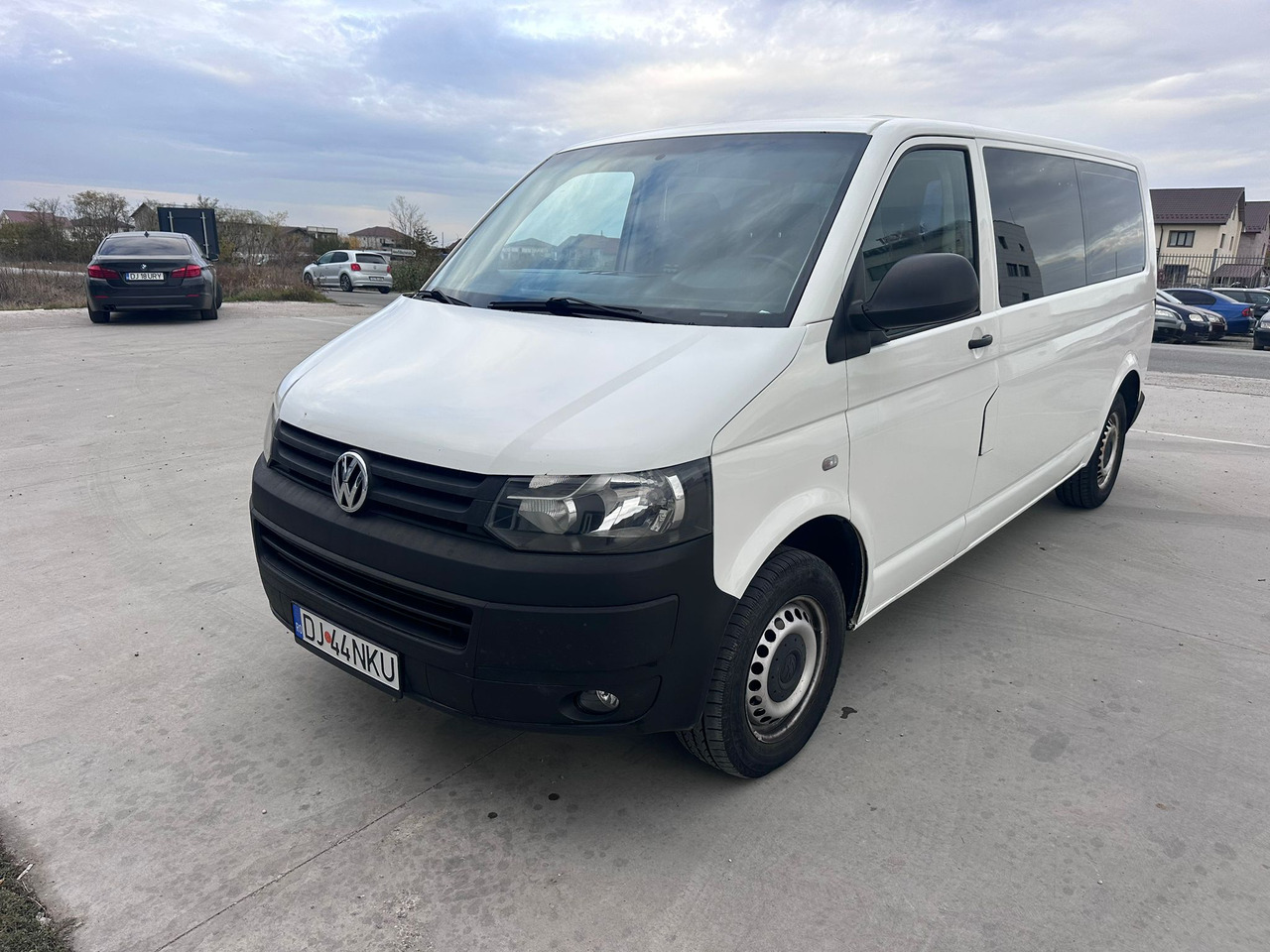 Volkswagen Transporter - Легковой автомобиль: фото 1 Volkswagen Transporter - Легковой автомобиль: фото 1
