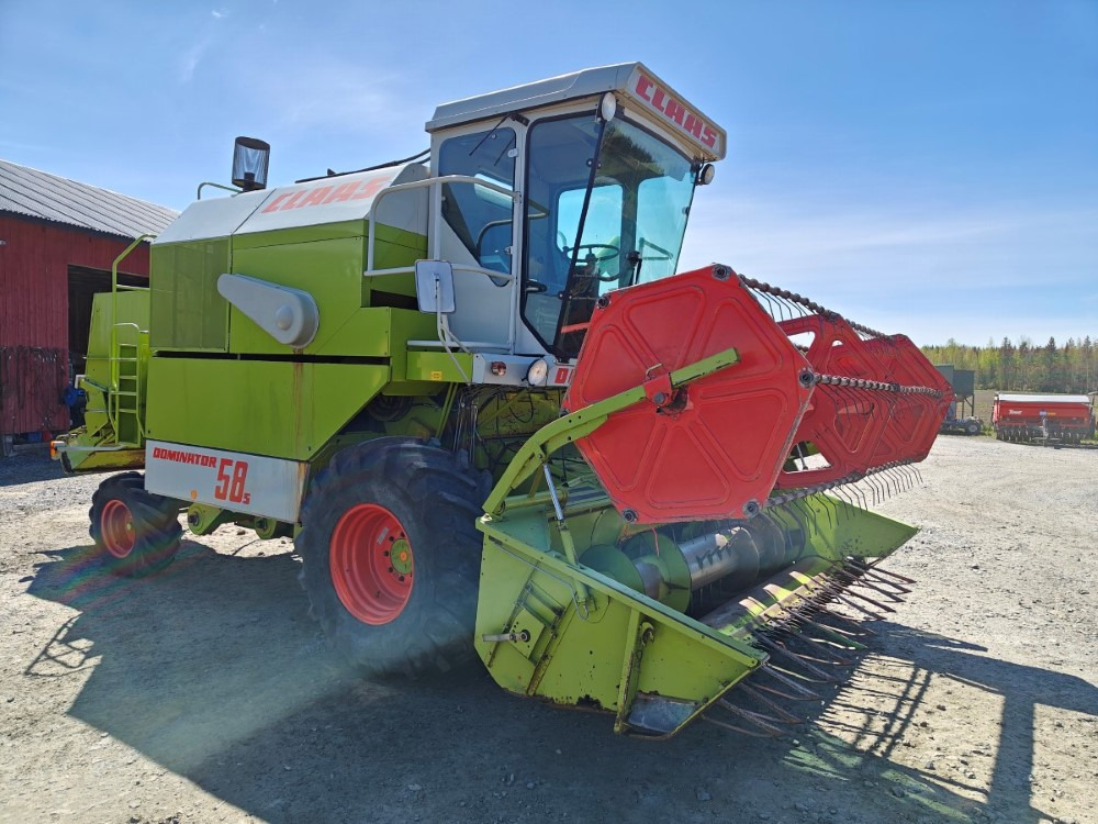 CLAAS Dominator 58S, moottori Perkins 6-sylinterinen, hydraulinen torvi, katso video! - Зерноуборочный комбайн: фото 3 CLAAS Dominator 58S, moottori Perkins 6-sylinterinen, hydraulinen torvi, katso video! - Зерноуборочный комбайн: фото 3