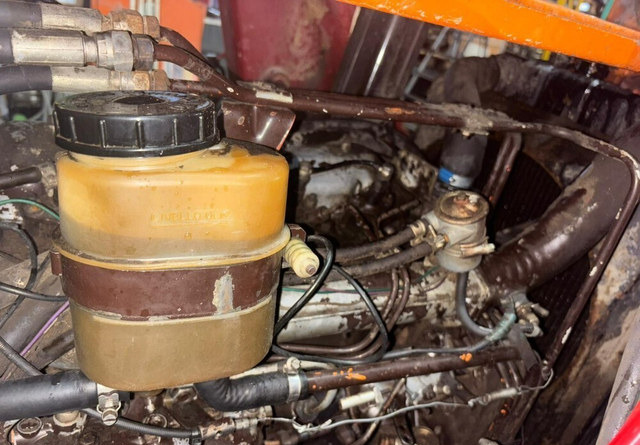 Трактор Fiat 780DT etukuormaajalla: фото 19