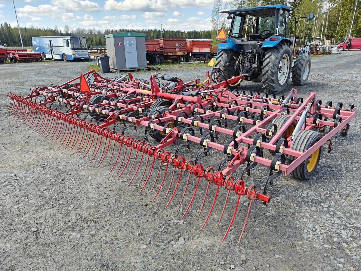 VÄDERSTAD NZE 700cm äes - VIDEO - Борона: фото 3 VÄDERSTAD NZE 700cm äes - VIDEO - Борона: фото 3