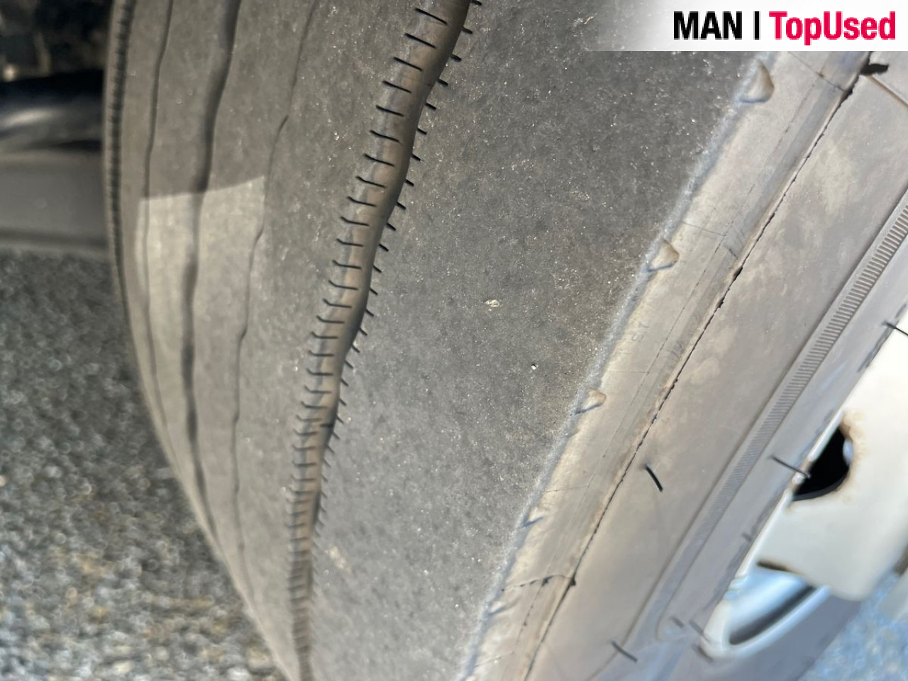 MAN TGX 18.470 4x2 LL SA Euro6 Retarder Klima ZV - Тягач: фото 3 MAN TGX 18.470 4x2 LL SA Euro6 Retarder Klima ZV - Тягач: фото 3