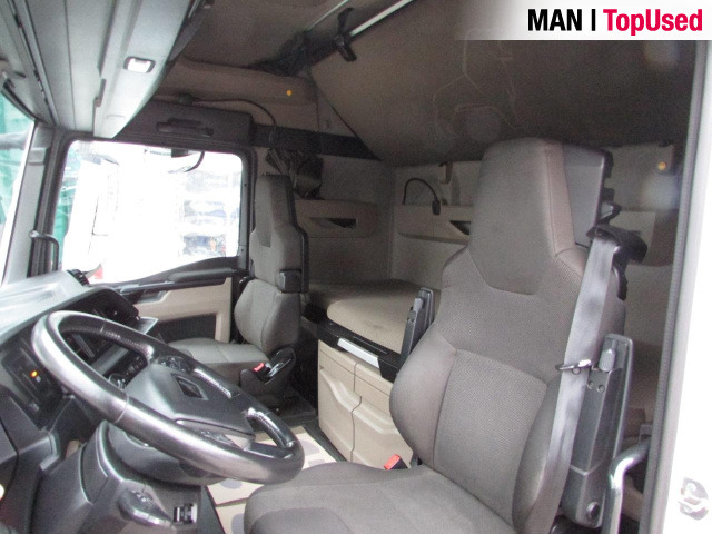 MAN TGX 18.470 4x2 LL VARIABLE 5TH WHEEL - Тягач: фото 2 MAN TGX 18.470 4x2 LL VARIABLE 5TH WHEEL - Тягач: фото 2