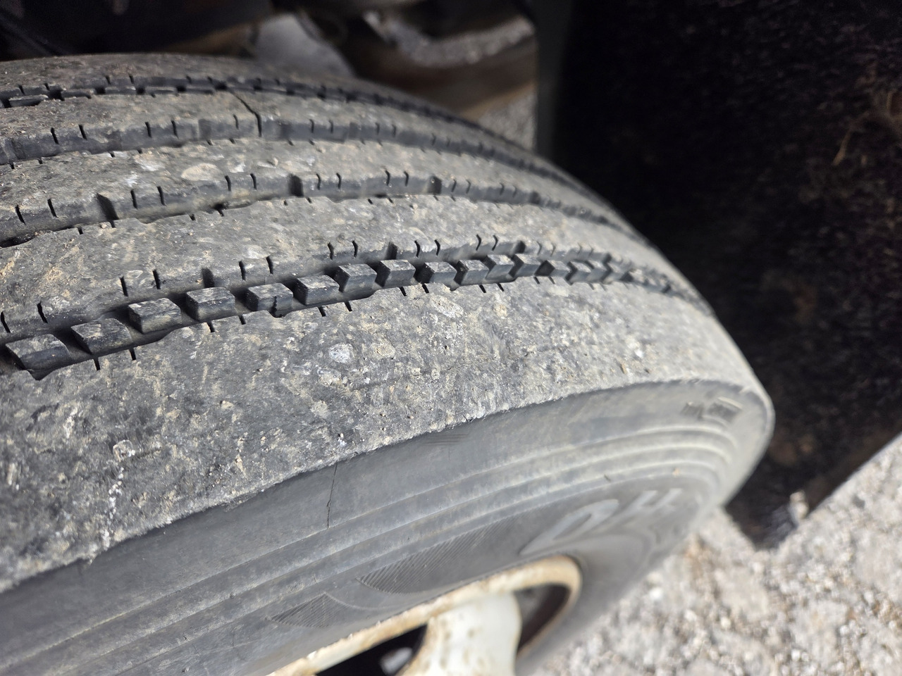 Грузовик-цистерна для транспортировки топлива RENAULT MIDLUM 180.10 diesel tanker + dispensing + print: фото 11 Грузовик-цистерна для транспортировки топлива RENAULT MIDLUM 180.10 diesel tanker + dispensing + print: фото 11