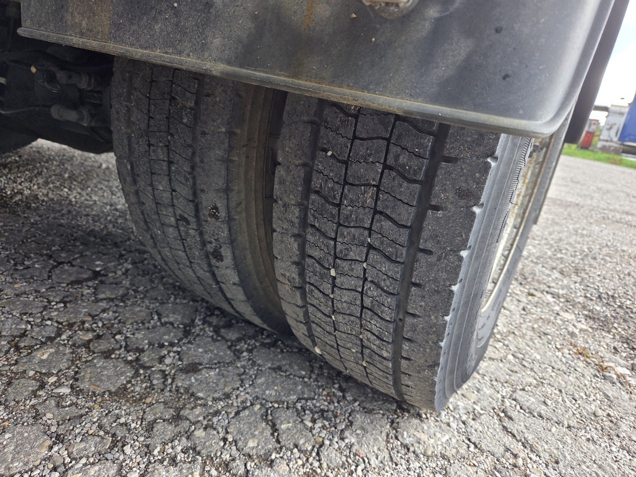 Грузовик-цистерна для транспортировки топлива RENAULT MIDLUM 180.10 diesel tanker + dispensing + print: фото 12 Грузовик-цистерна для транспортировки топлива RENAULT MIDLUM 180.10 diesel tanker + dispensing + print: фото 12