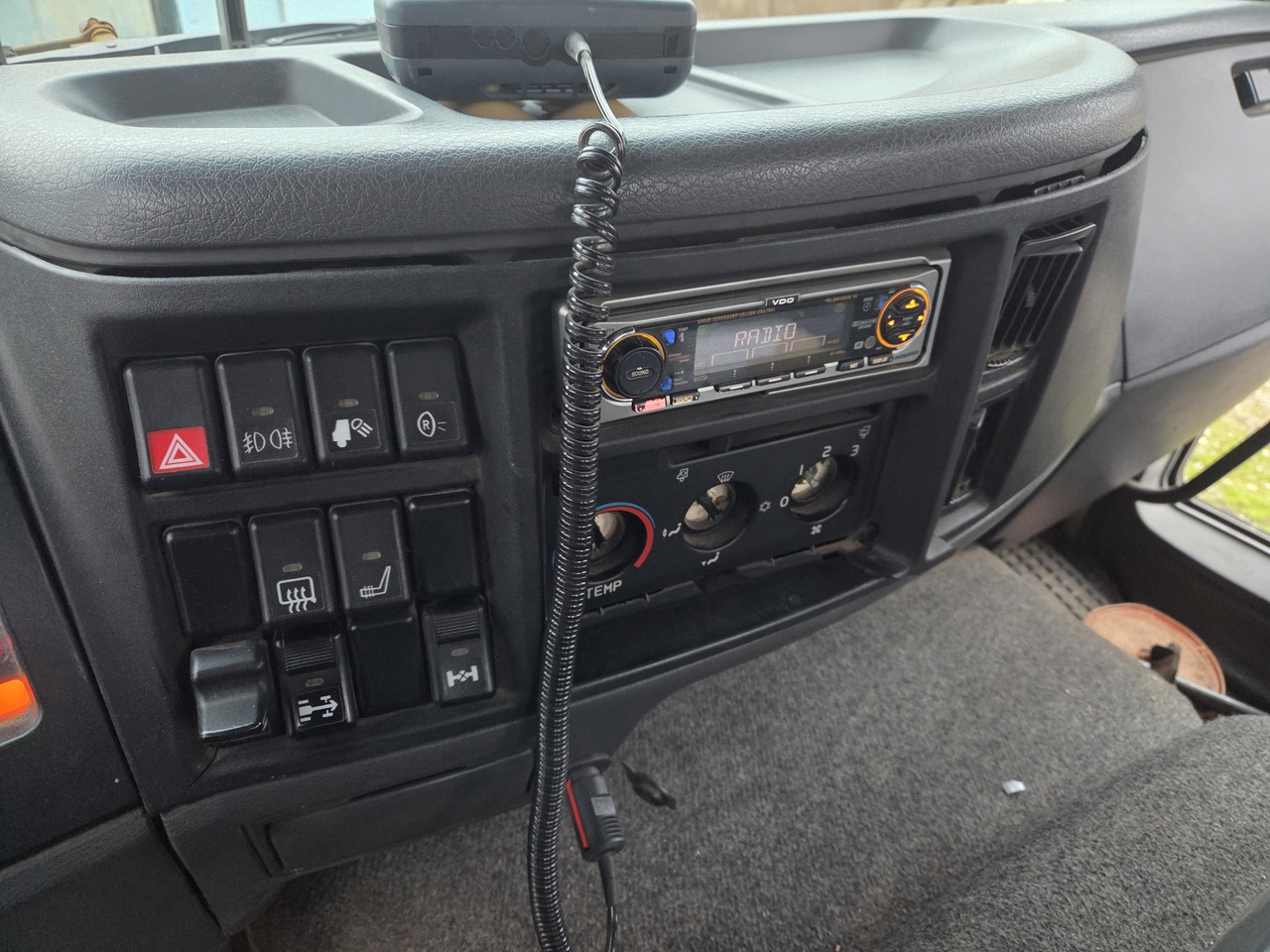 Портальный бункеровоз VOLVO FL6 - 250 chain container system telescop: фото 7