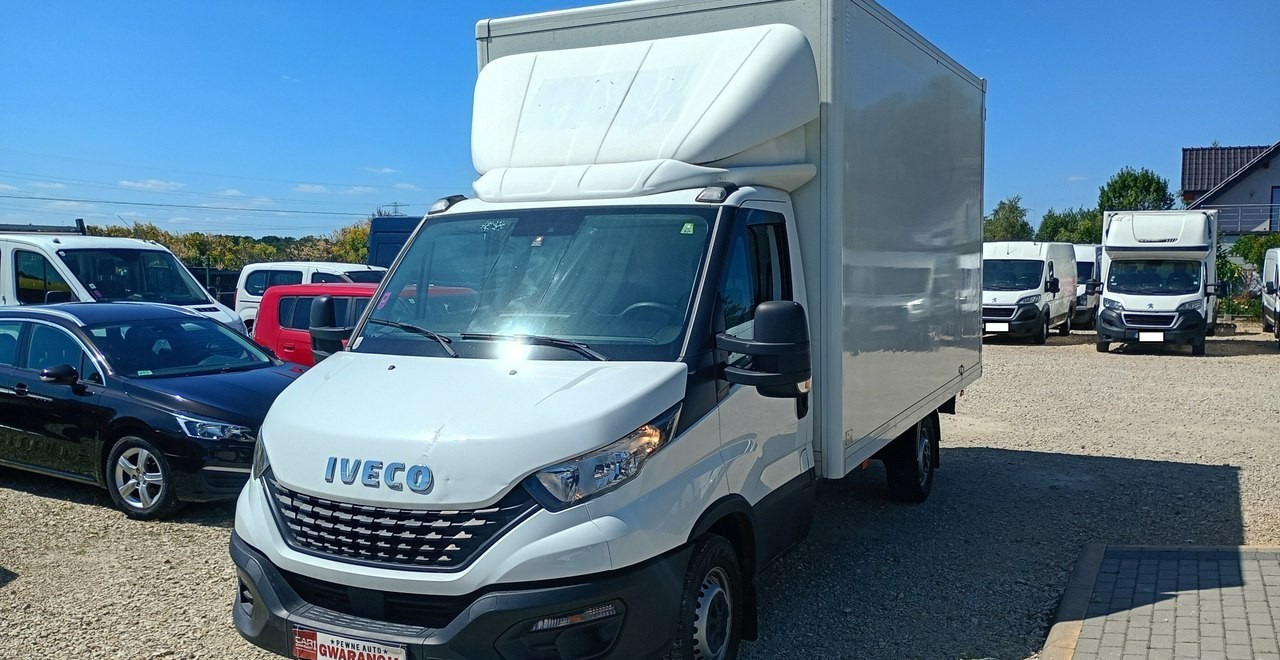 Iveco 35 Daily 35S14 klima * 3 osobowy * - Малотоннажный фургон: фото 2 Iveco 35 Daily 35S14 klima * 3 osobowy * - Малотоннажный фургон: фото 2