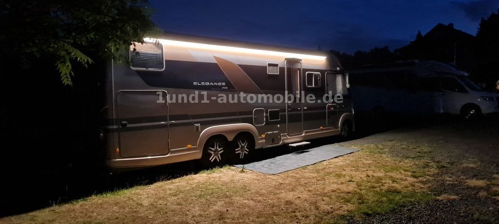 Bürstner Elegance I 910 G Solar/AHK/RFK/Alde/TwinSat/2xTV/Vollausstattung Elegance I 910 G Solar/AHK/RFK/Alde/TwinSat/2xTV/Vollausstattung - Интегрированный автодом: фото 3 Bürstner Elegance I 910 G Solar/AHK/RFK/Alde/TwinSat/2xTV/Vollausstattung Elegance I 910 G Solar/AHK/RFK/Alde/TwinSat/2xTV/Vollausstattung - Интегрированный автодом: фото 3
