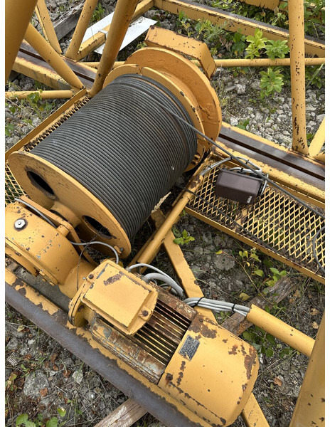 Liebherr 140EC-H10 - Башенный кран: фото 4 Liebherr 140EC-H10 - Башенный кран: фото 4