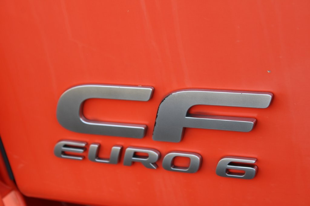 DAF CF 310 FA EURO 6 - Тентованный грузовик: фото 5 DAF CF 310 FA EURO 6 - Тентованный грузовик: фото 5