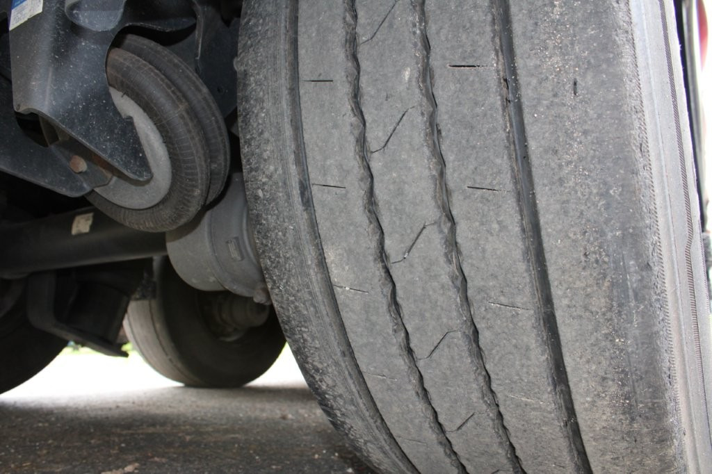 Schmitz Cargobull SCB*S3T VARIOS, ZVEDACÍ NÁPRAVA - Тентованный полуприцеп: фото 5 Schmitz Cargobull SCB*S3T VARIOS, ZVEDACÍ NÁPRAVA - Тентованный полуприцеп: фото 5