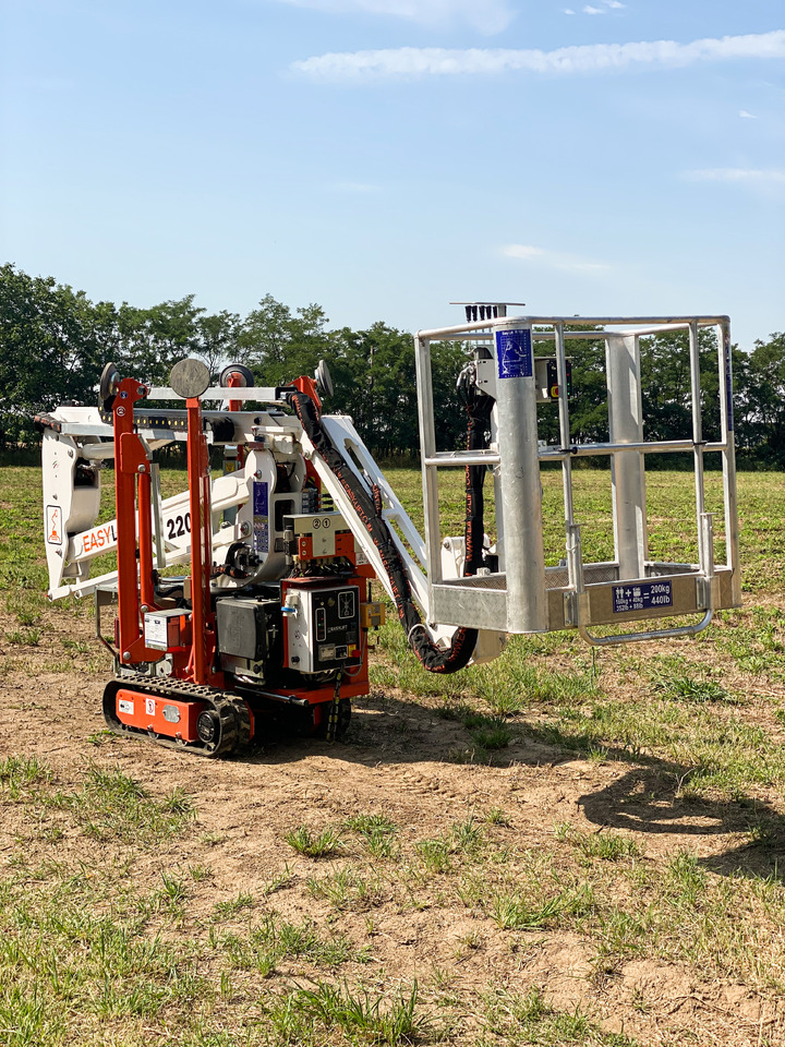 Easylift R130 - Коленчатый подъемник: фото 4 Easylift R130 - Коленчатый подъемник: фото 4