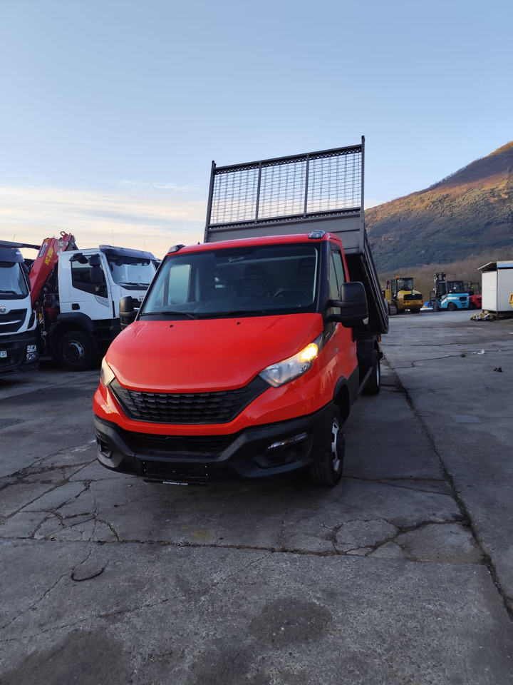 IVECO DAILY 35-120 - Малотоннажный самосвал, Грузопассажирский фургон: фото 5 IVECO DAILY 35-120 - Малотоннажный самосвал, Грузопассажирский фургон: фото 5