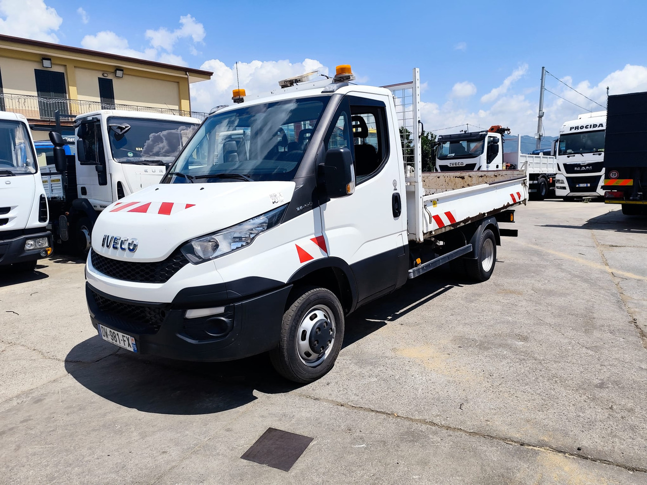 IVECO DAILY 35-130 - Малотоннажный самосвал: фото 2 IVECO DAILY 35-130 - Малотоннажный самосвал: фото 2