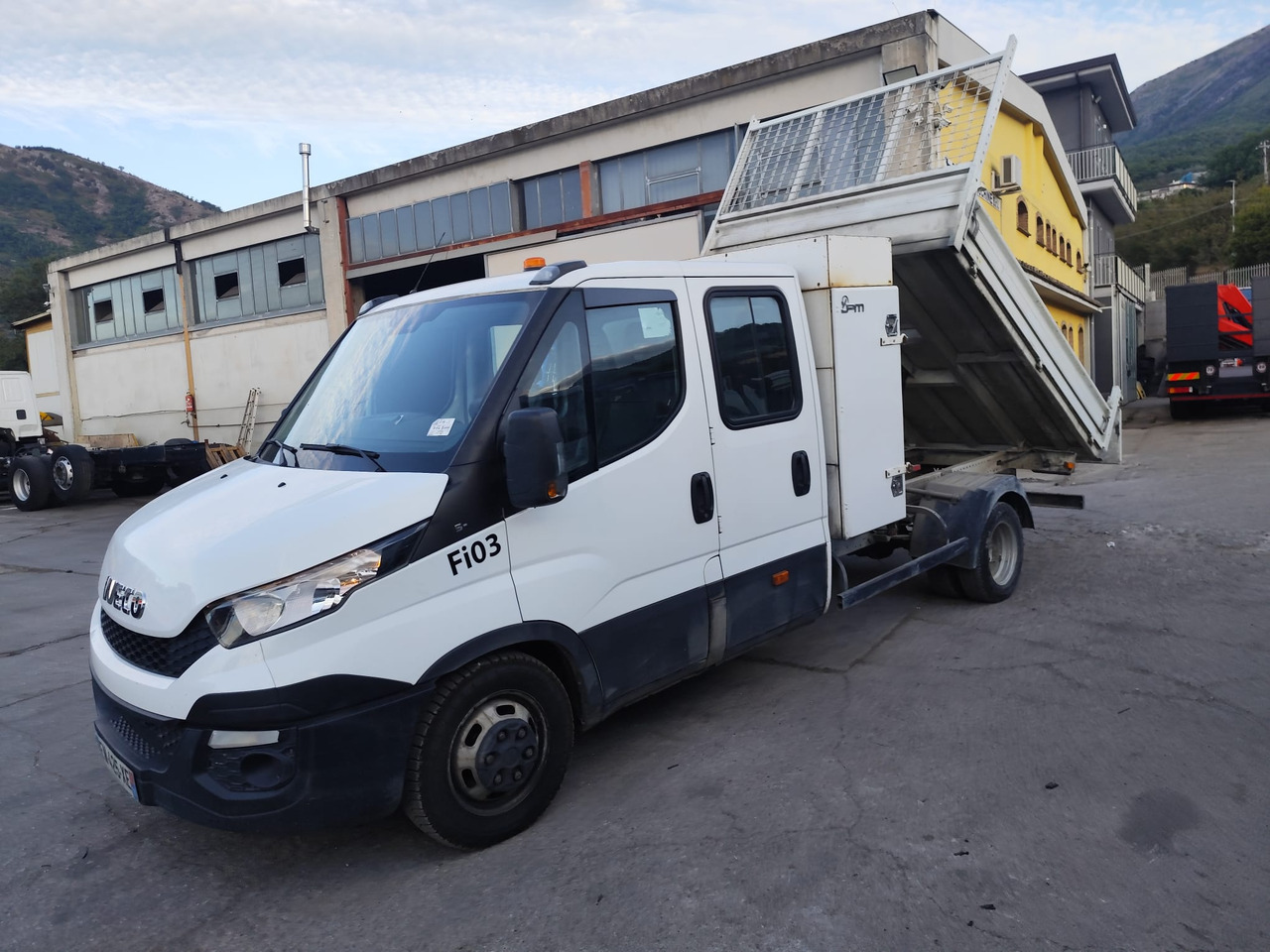Малотоннажный самосвал IVECO DAILY 35-140: фото 17