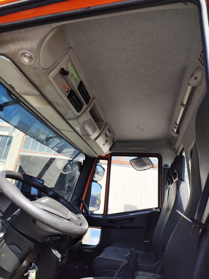 IVECO EUROCARGO 120-190L - Грузовик-шасси: фото 3 IVECO EUROCARGO 120-190L - Грузовик-шасси: фото 3