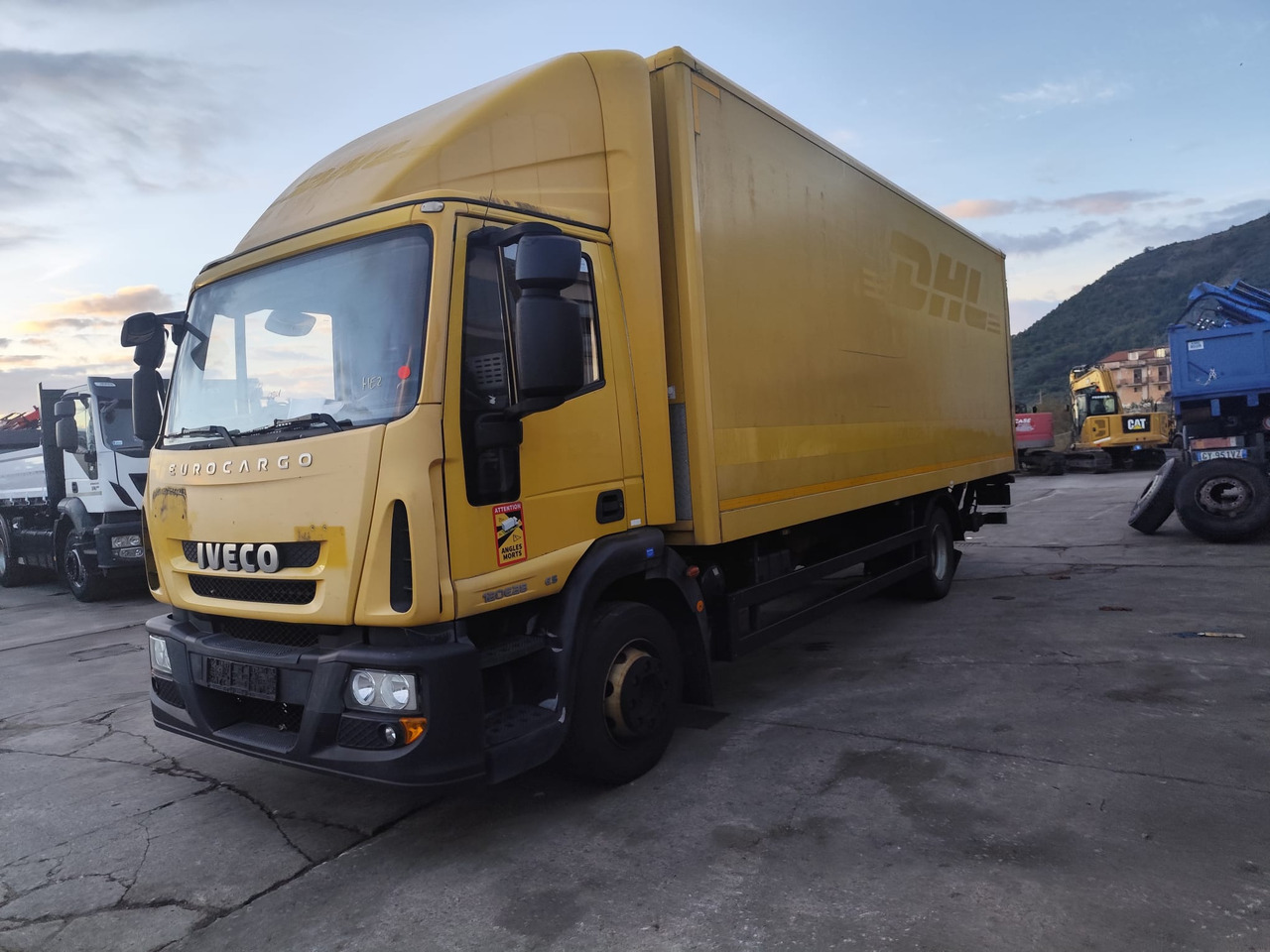 IVECO EUROCARGO 120E28P - Грузовик-шасси: фото 2 IVECO EUROCARGO 120E28P - Грузовик-шасси: фото 2