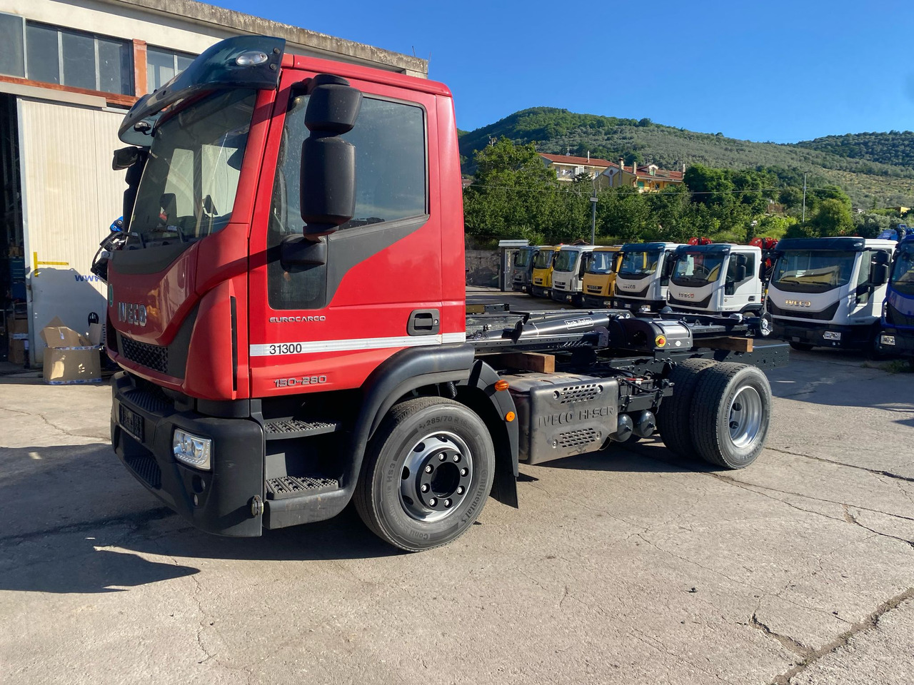 IVECO EUROCARGO 150-280 - Крюковой мультилифт: фото 4 IVECO EUROCARGO 150-280 - Крюковой мультилифт: фото 4
