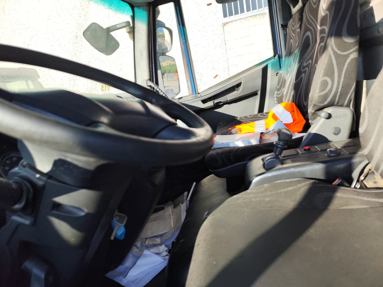 IVECO EUROCARGO 150E25 - Грузовик-шасси: фото 4 IVECO EUROCARGO 150E25 - Грузовик-шасси: фото 4