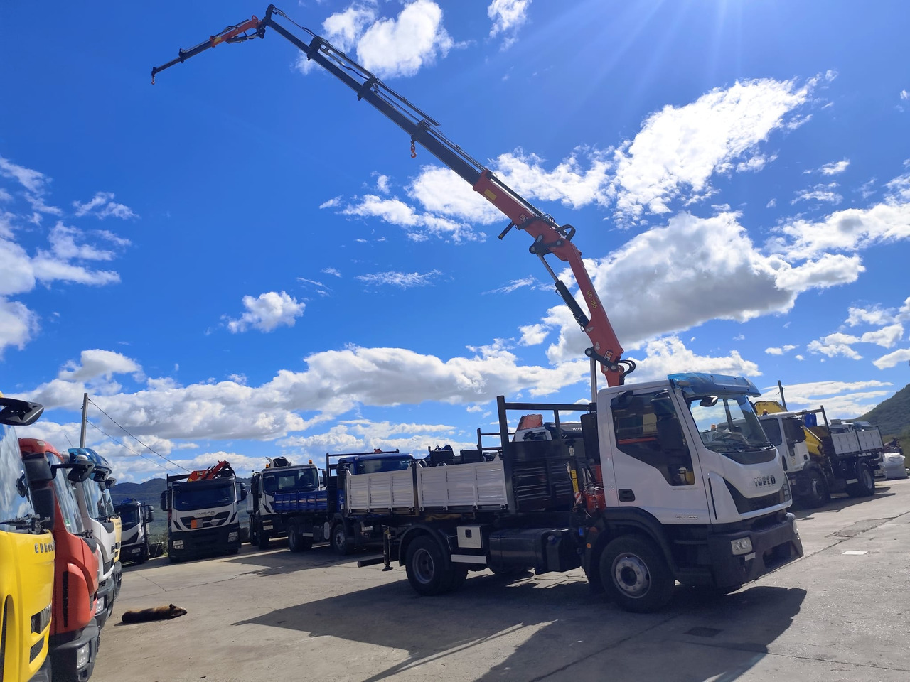 IVECO EUROCARGO 160-250 - Автоманипулятор, Самосвал: фото 1 IVECO EUROCARGO 160-250 - Автоманипулятор, Самосвал: фото 1