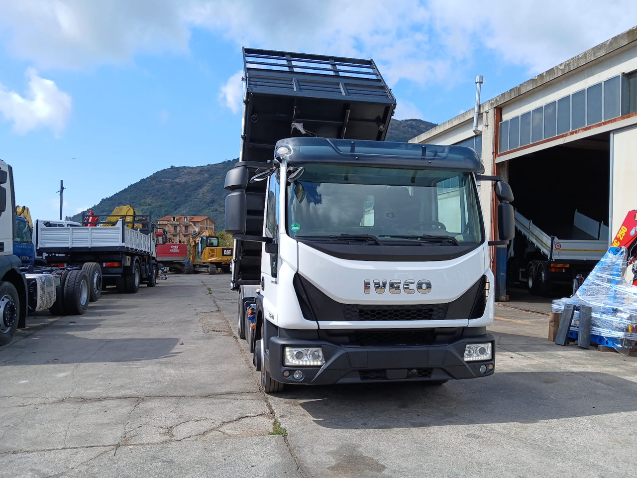 Самосвал IVECO EUROCARGO 75-210: фото 49