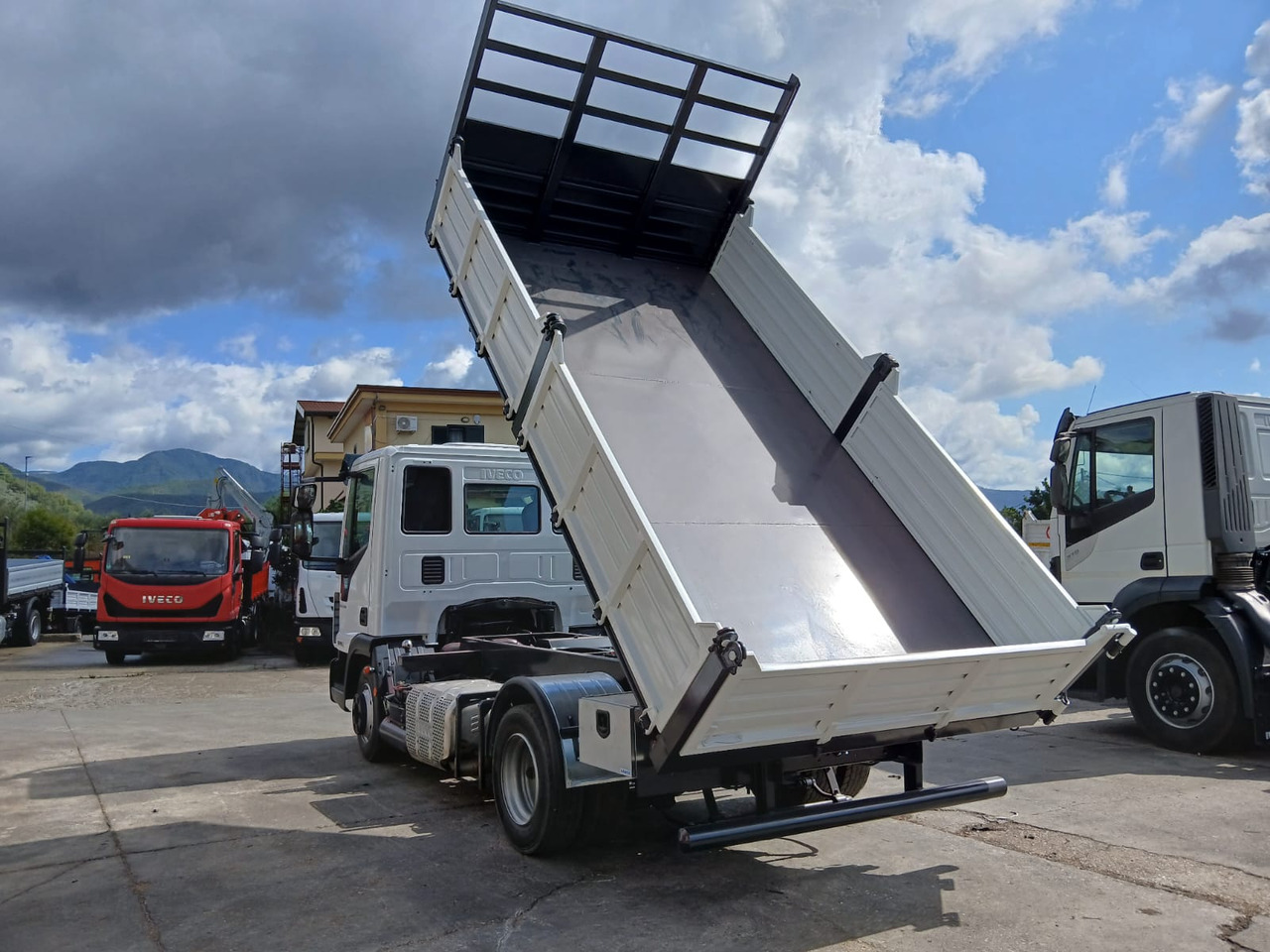 Самосвал IVECO EUROCARGO 75-210: фото 36