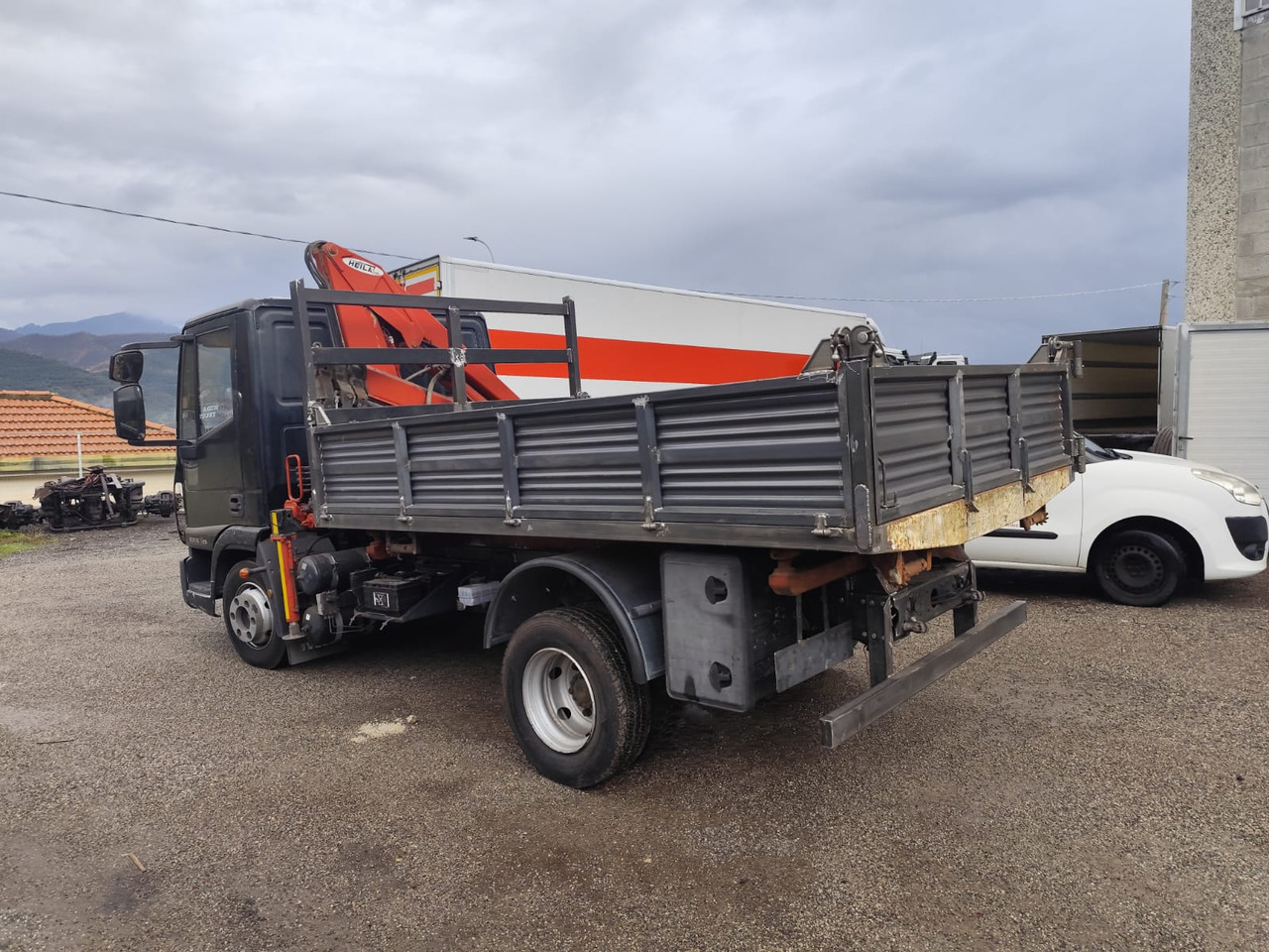 IVECO EUROCARGO 80E18 - Автоманипулятор, Самосвал: фото 3 IVECO EUROCARGO 80E18 - Автоманипулятор, Самосвал: фото 3