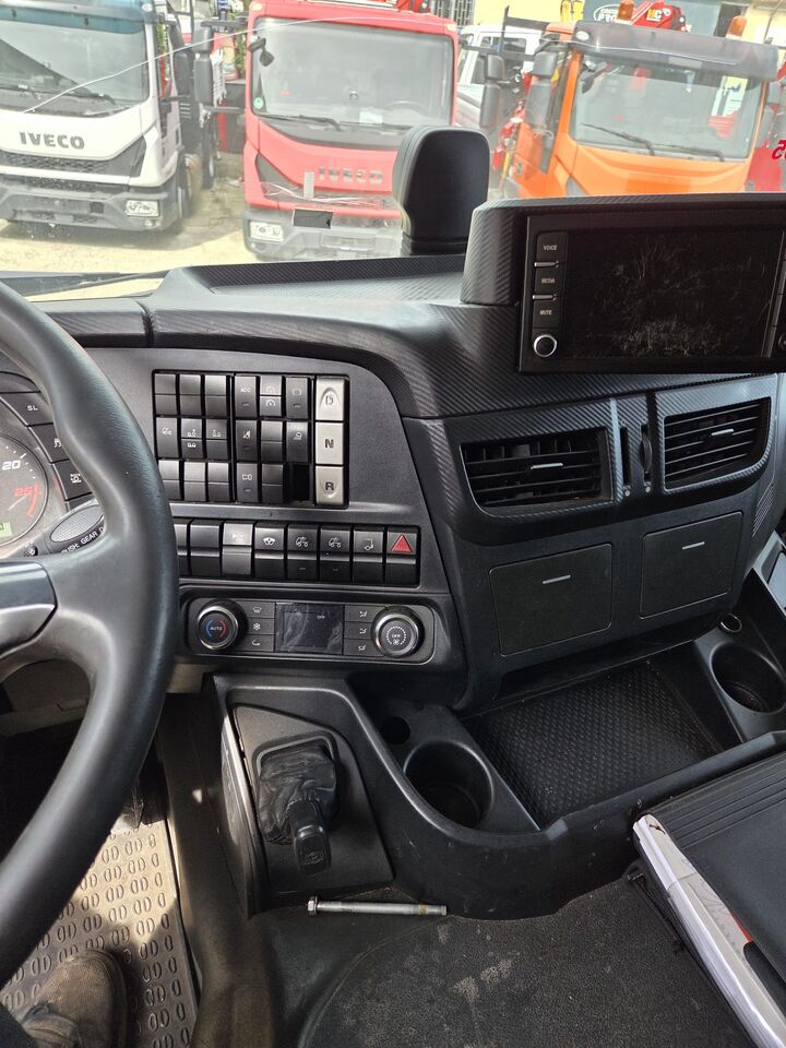 IVECO HI-WAY AS 260S46 XP - Грузовик бортовой/ Платформа: фото 5 IVECO HI-WAY AS 260S46 XP - Грузовик бортовой/ Платформа: фото 5