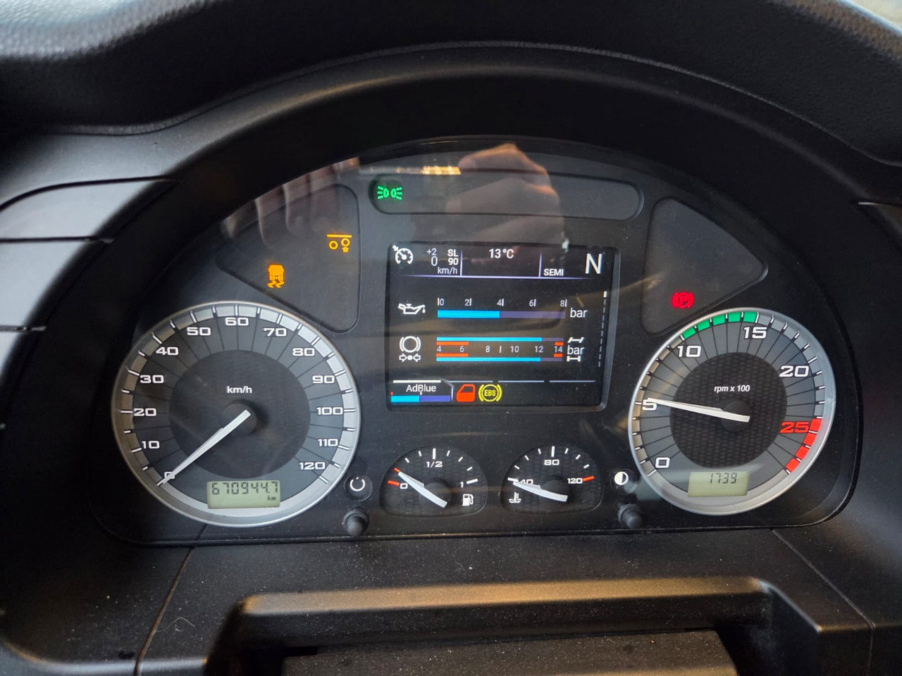 IVECO S-WAY AS260S48 Y - Грузовик бортовой/ Платформа: фото 5 IVECO S-WAY AS260S48 Y - Грузовик бортовой/ Платформа: фото 5