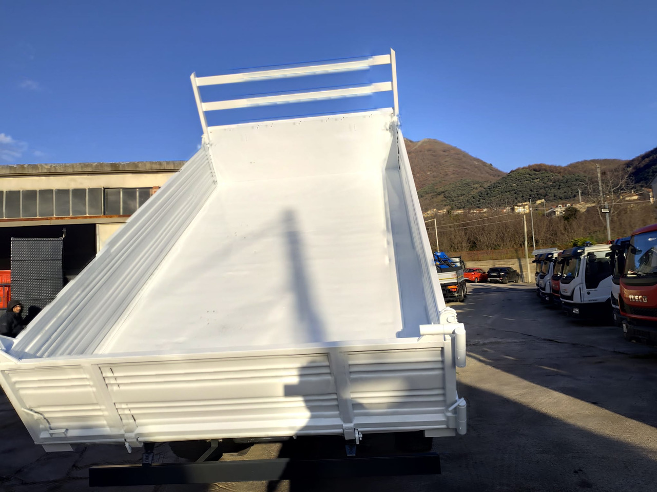 IVECO STRALIS 190S31 - Автоманипулятор, Самосвал: фото 5 IVECO STRALIS 190S31 - Автоманипулятор, Самосвал: фото 5