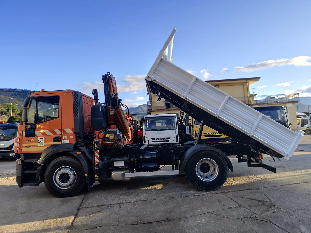 IVECO STRALIS 190S31 - Автоманипулятор, Самосвал: фото 2 IVECO STRALIS 190S31 - Автоманипулятор, Самосвал: фото 2