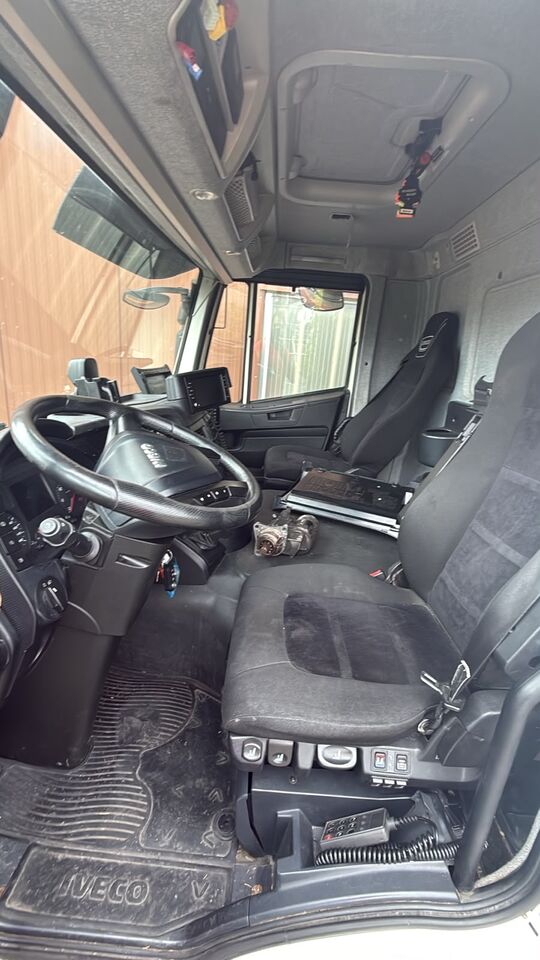 IVECO STRALIS 260S36 - Грузовик-шасси, Автоманипулятор: фото 2 IVECO STRALIS 260S36 - Грузовик-шасси, Автоманипулятор: фото 2
