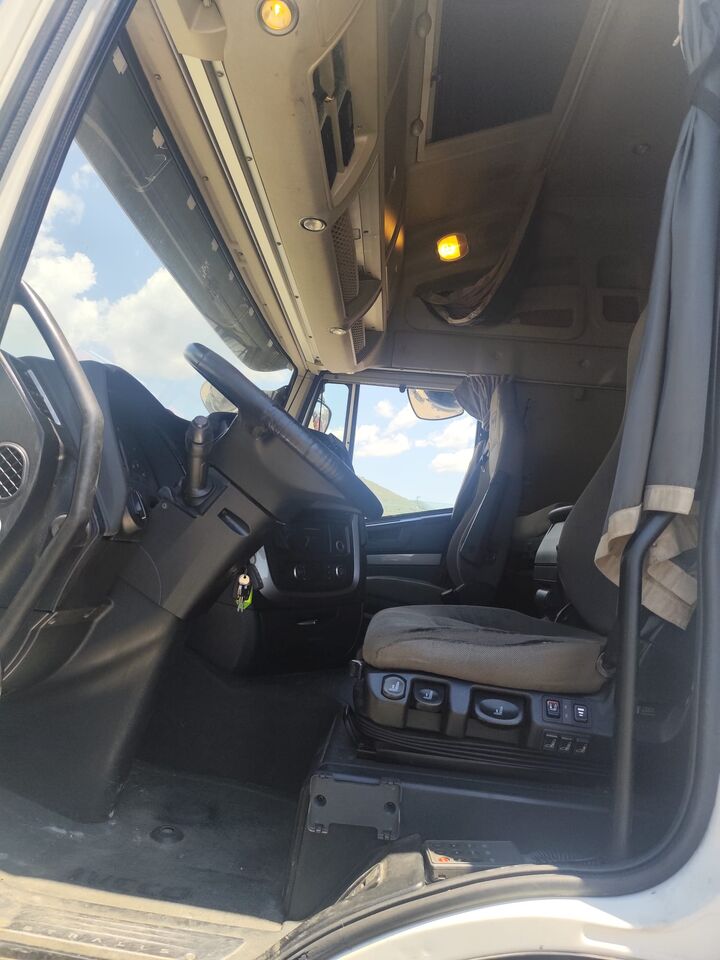 IVECO STRALIS 260S42 - Грузовик бортовой/ Платформа: фото 3 IVECO STRALIS 260S42 - Грузовик бортовой/ Платформа: фото 3