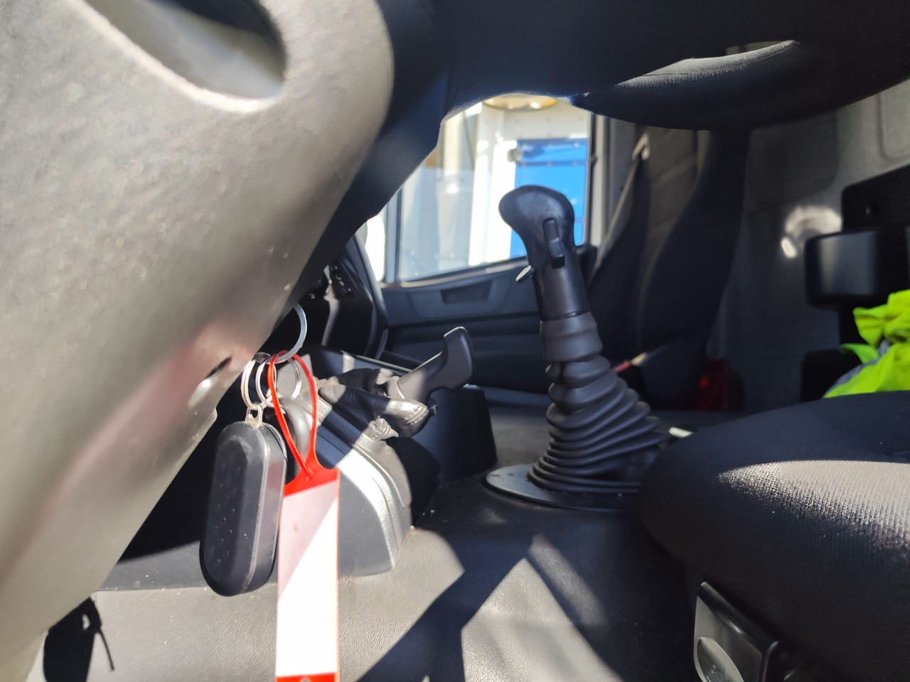 IVECO STRALIS AD 260S31 XP - Грузовик-шасси: фото 5 IVECO STRALIS AD 260S31 XP - Грузовик-шасси: фото 5