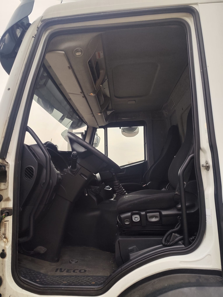 IVECO STRALIS AD 260S31 XP - Грузовик-шасси: фото 3 IVECO STRALIS AD 260S31 XP - Грузовик-шасси: фото 3