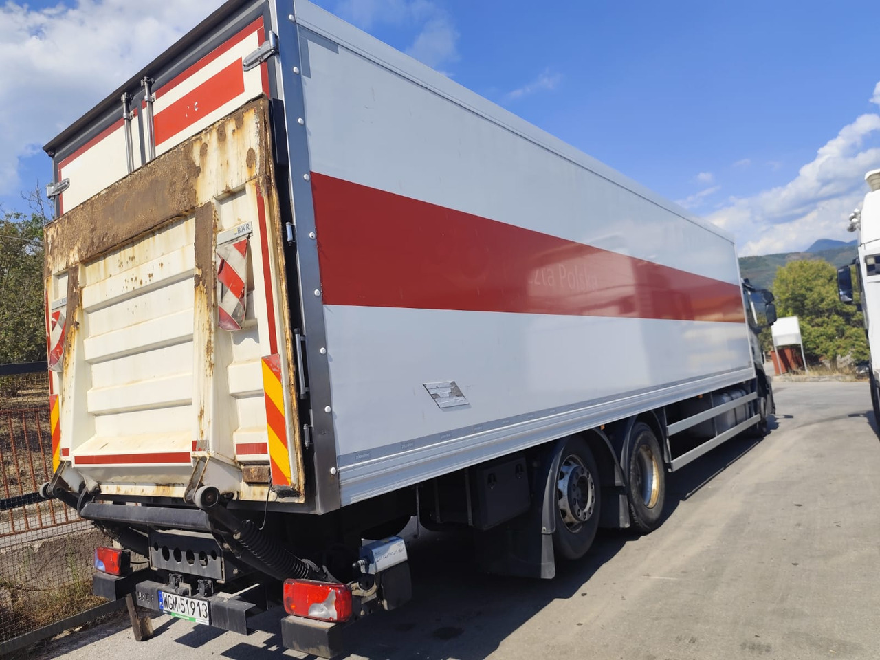 IVECO STRALIS AD 260S31 XP - Грузовик с закрытым кузовом: фото 4 IVECO STRALIS AD 260S31 XP - Грузовик с закрытым кузовом: фото 4