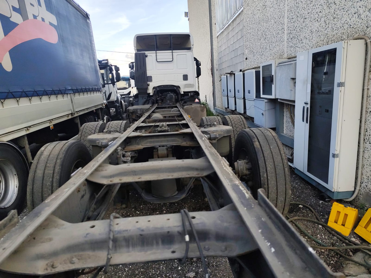 IVECO STRALIS AD 260S31 XP - Грузовик-шасси: фото 3 IVECO STRALIS AD 260S31 XP - Грузовик-шасси: фото 3