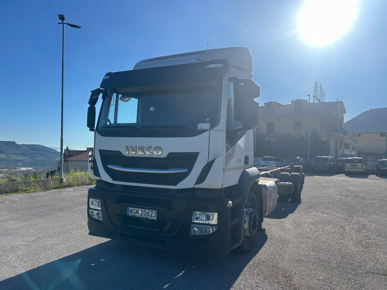 IVECO STRALIS AD 260S31 XP - Грузовик-шасси: фото 1 IVECO STRALIS AD 260S31 XP - Грузовик-шасси: фото 1