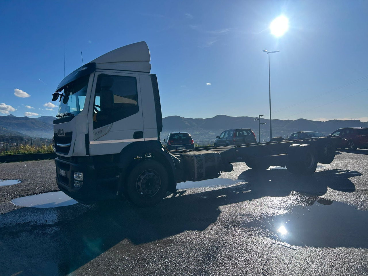 IVECO STRALIS AD 260S31 XP - Грузовик-шасси: фото 4 IVECO STRALIS AD 260S31 XP - Грузовик-шасси: фото 4