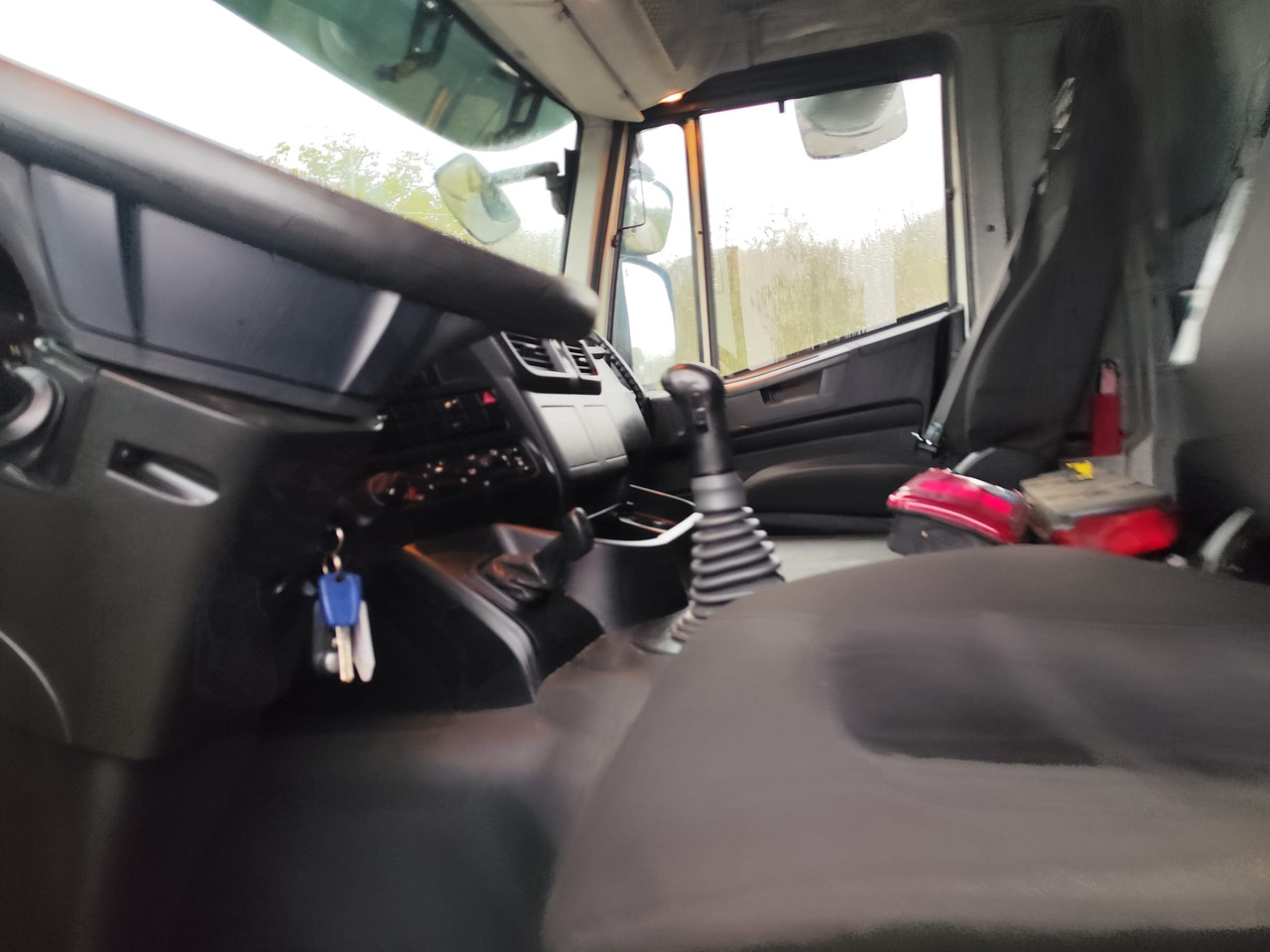 IVECO STRALIS AD 260S31 XP - Грузовик-шасси: фото 5 IVECO STRALIS AD 260S31 XP - Грузовик-шасси: фото 5