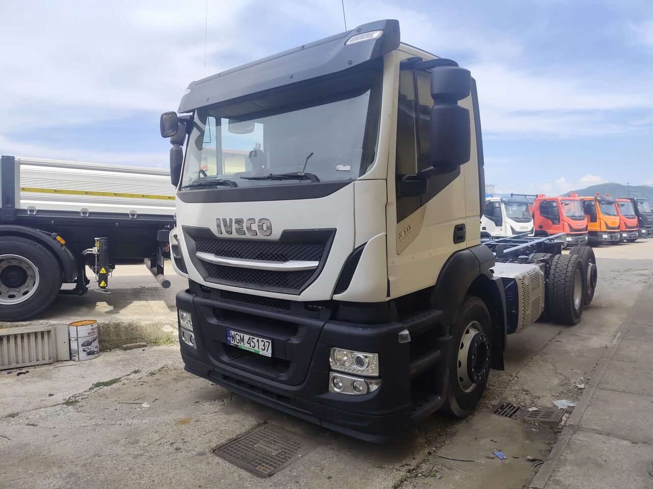 IVECO STRALIS AD 260S31 XP - Грузовик-шасси: фото 1 IVECO STRALIS AD 260S31 XP - Грузовик-шасси: фото 1