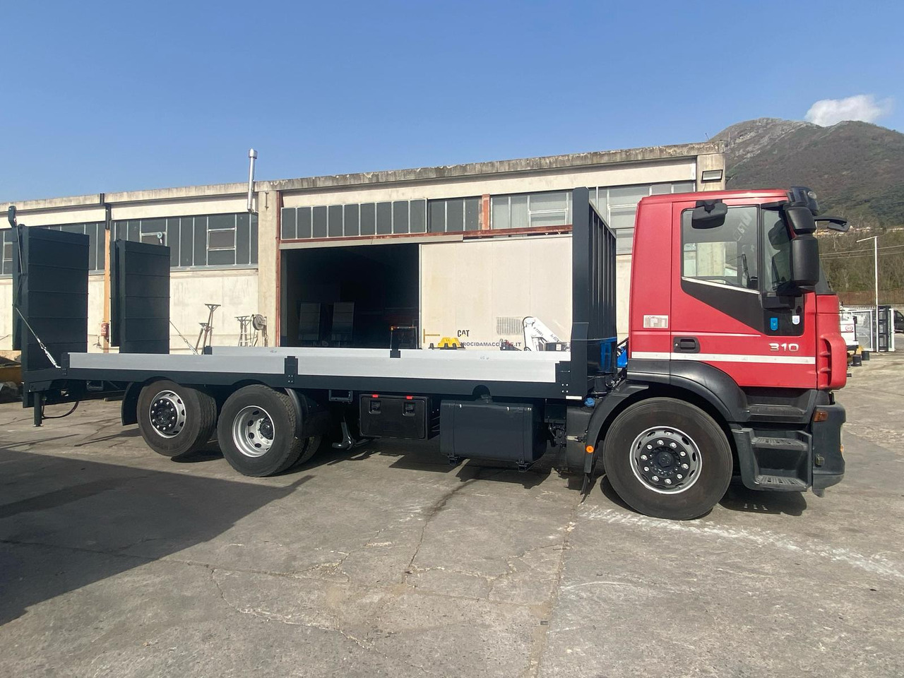 IVECO STRALIS CUBE 260S31 лизинг IVECO STRALIS CUBE 260S31: фото 17 IVECO STRALIS CUBE 260S31 лизинг IVECO STRALIS CUBE 260S31: фото 17