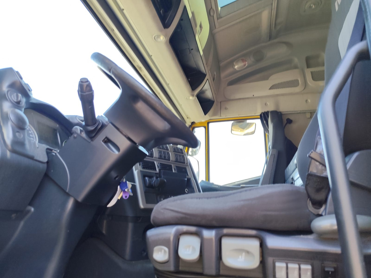 IVECO STRALIS CUBE AD260S42 - Грузовик-контейнеровоз/ Сменный кузов: фото 5 IVECO STRALIS CUBE AD260S42 - Грузовик-контейнеровоз/ Сменный кузов: фото 5