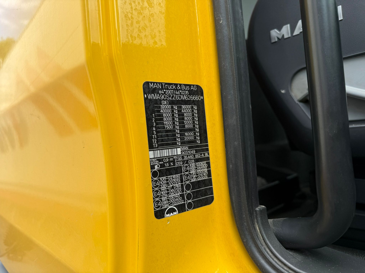 MAN TGS 35.440 - Грузовик-шасси: фото 3 MAN TGS 35.440 - Грузовик-шасси: фото 3